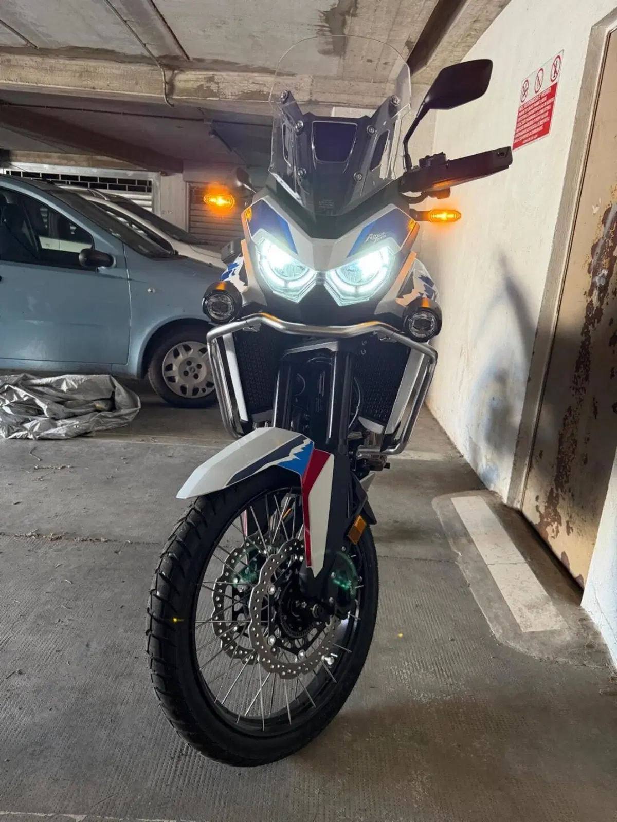 Honda Africa Twin CRF 1100L ES (2024 - 26) (2)