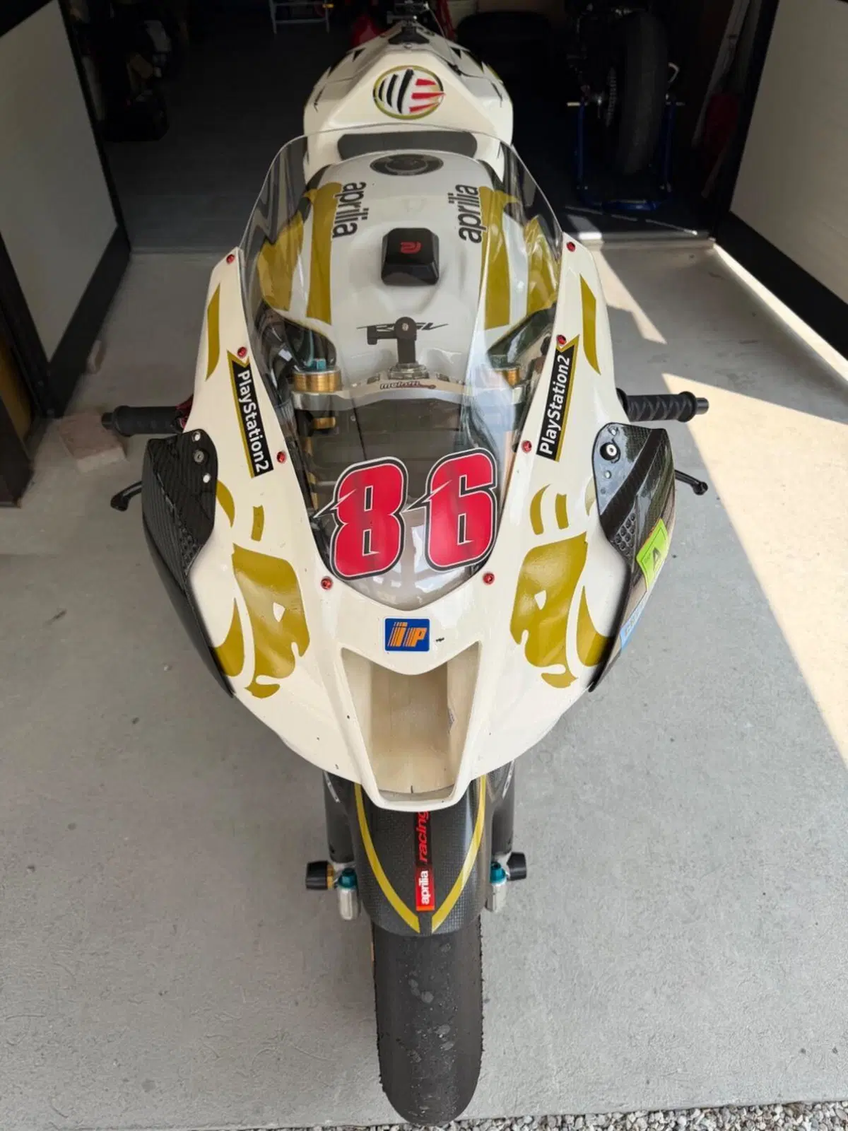 Aprilia RSV 1000 R Factory (2004 - 05) (10)