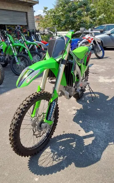 Kawasaki KX250 (2024) usata