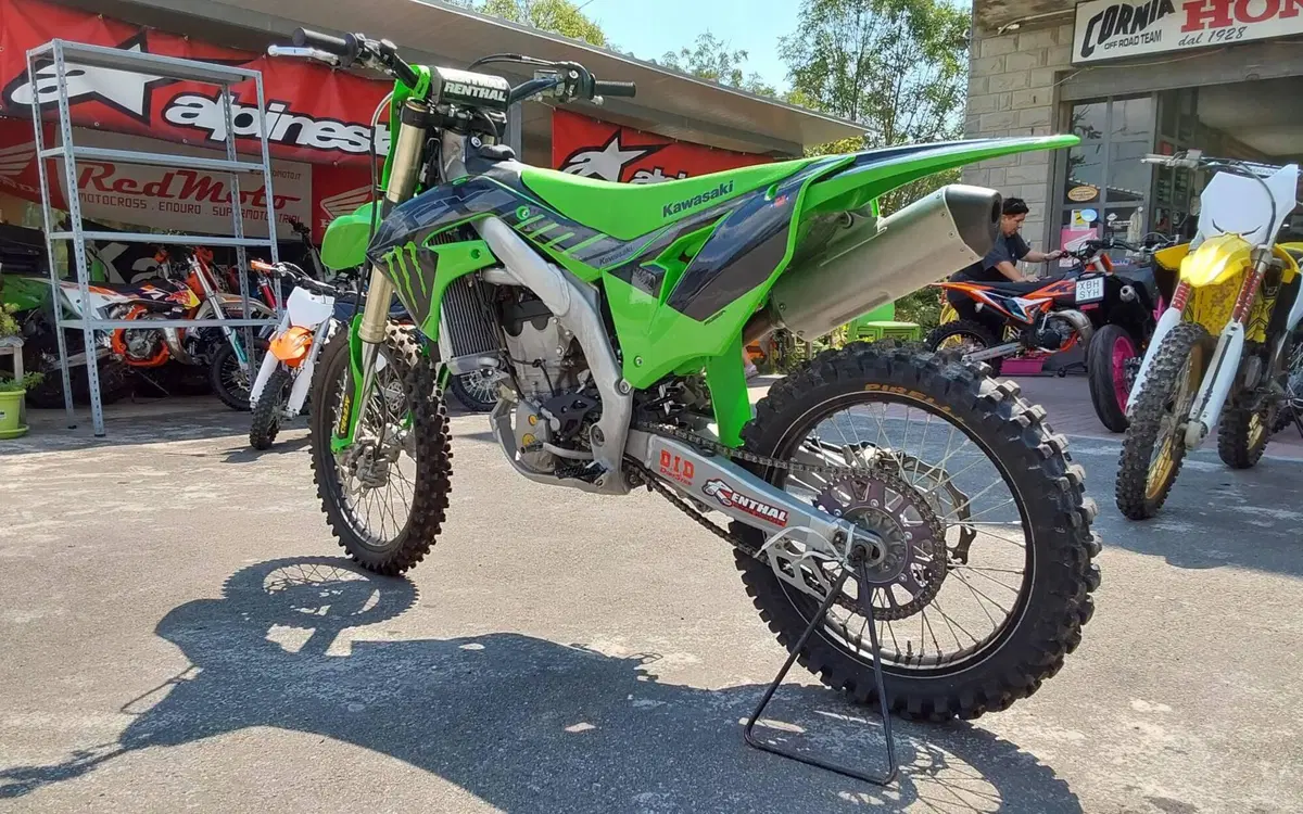 Kawasaki KX250 (2024) (4)