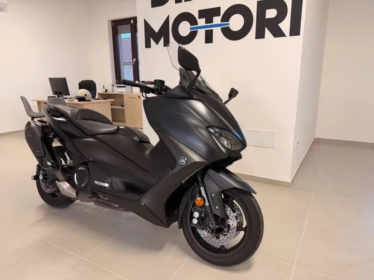 Yamaha T-Max 560 (2020 - 21) (4)