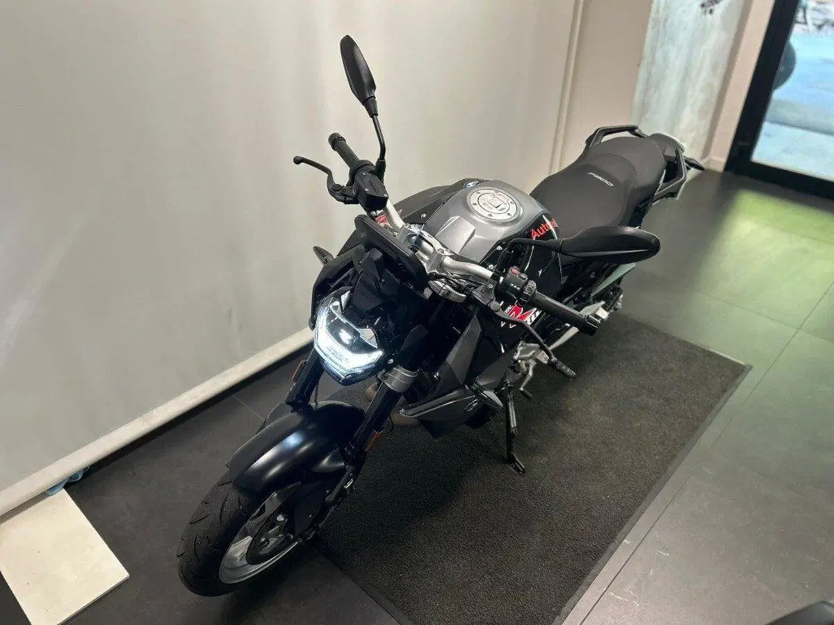 Bmw F 900 R (2021 - 24) (6)