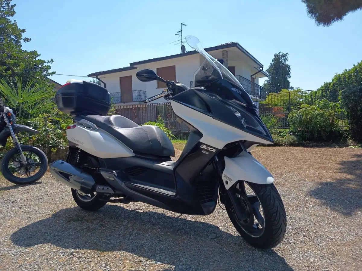 Kymco Downtown 300i (2009 - 17)