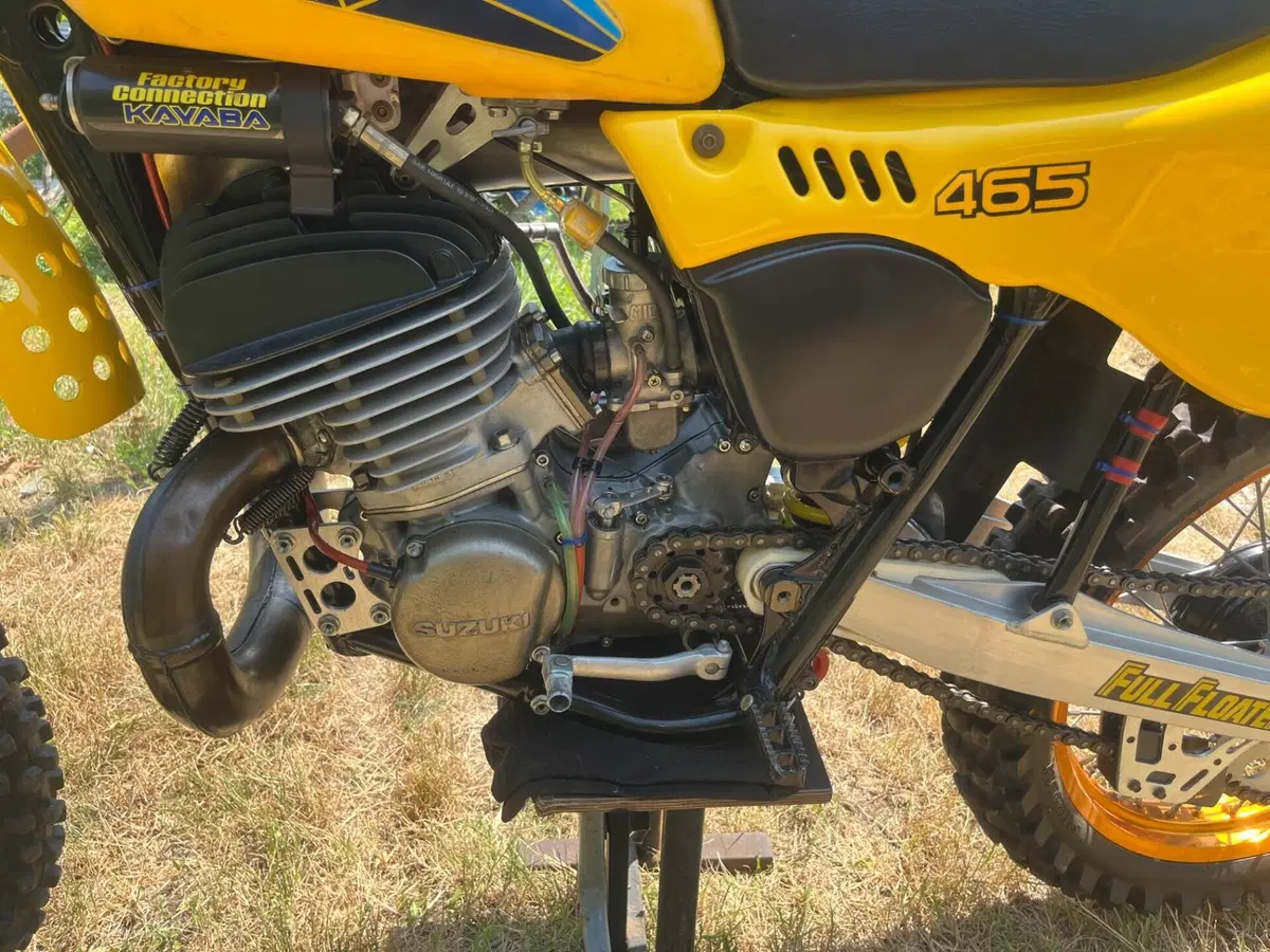 Suzuki RM 465 (8)