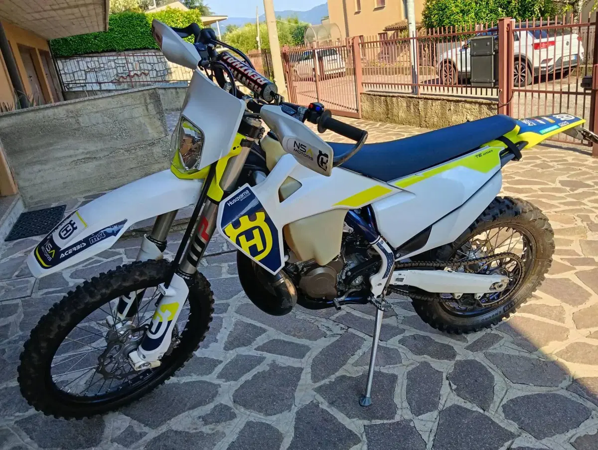 Husqvarna TE 250i (2023) (2)