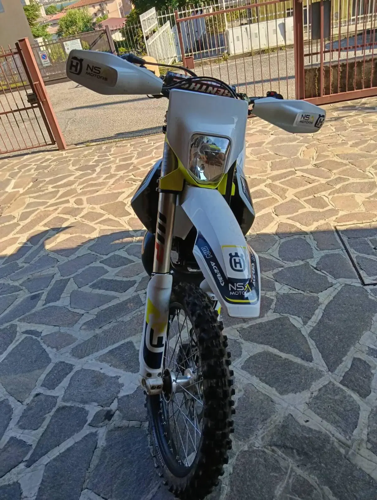 Husqvarna TE 250i (2023) (3)