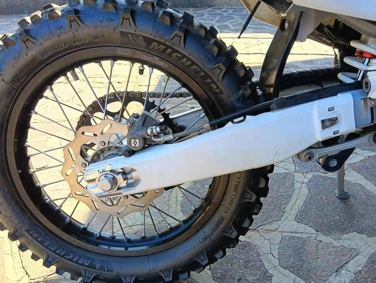 Husqvarna TE 250i (2023) (8)