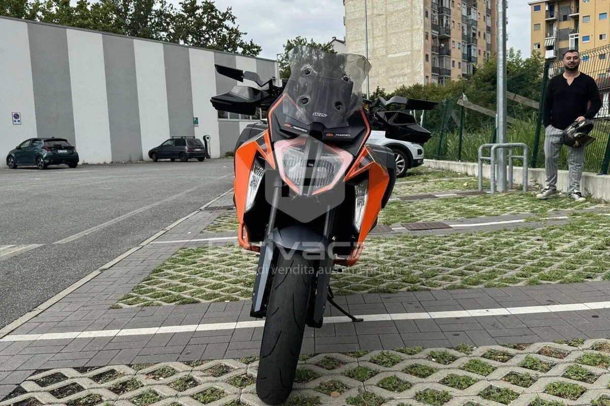 KTM 1290 Super Duke GT (2022 - 25) (8)