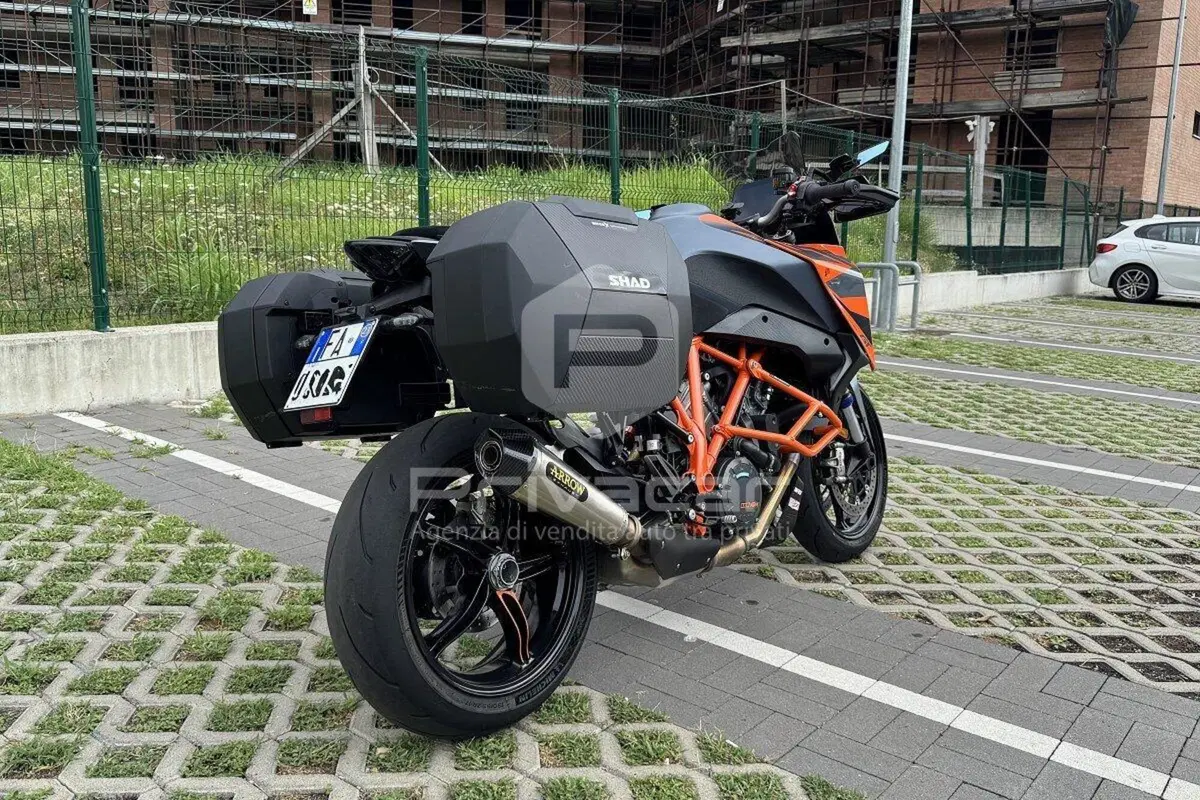 KTM 1290 Super Duke GT (2022 - 25) (3)
