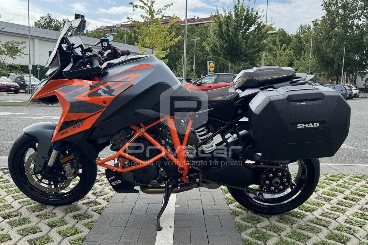 KTM 1290 Super Duke GT (2022 - 25) (6)