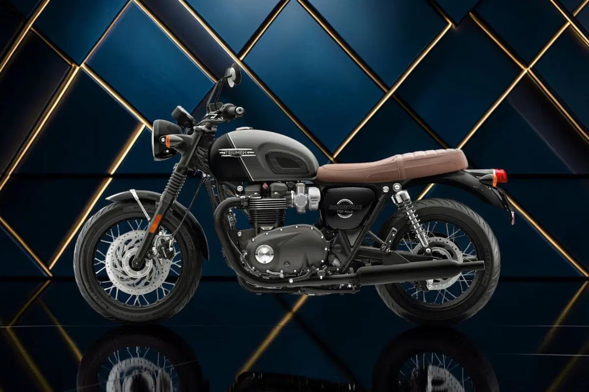 Triumph Bonneville T120 Black (2026) (2)