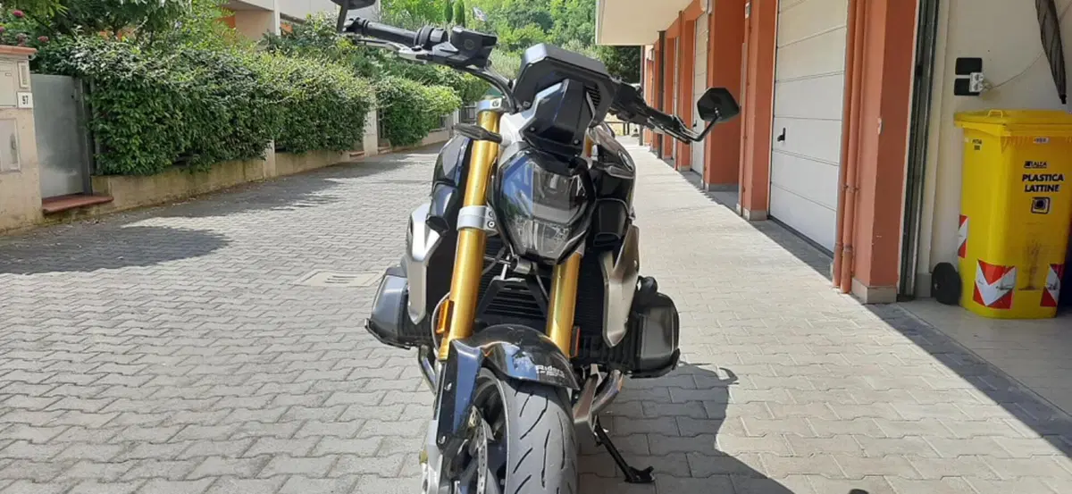 Bmw R 1250 R (2021 - 25) (3)