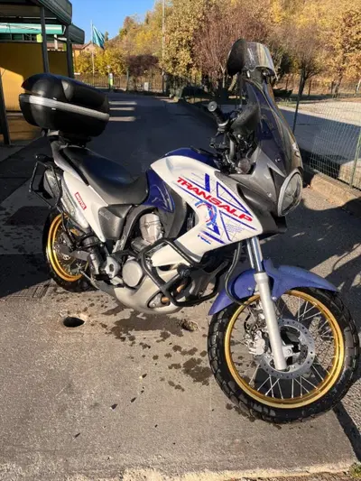 Honda Transalp XL 700 V (2007 - 2013) usata