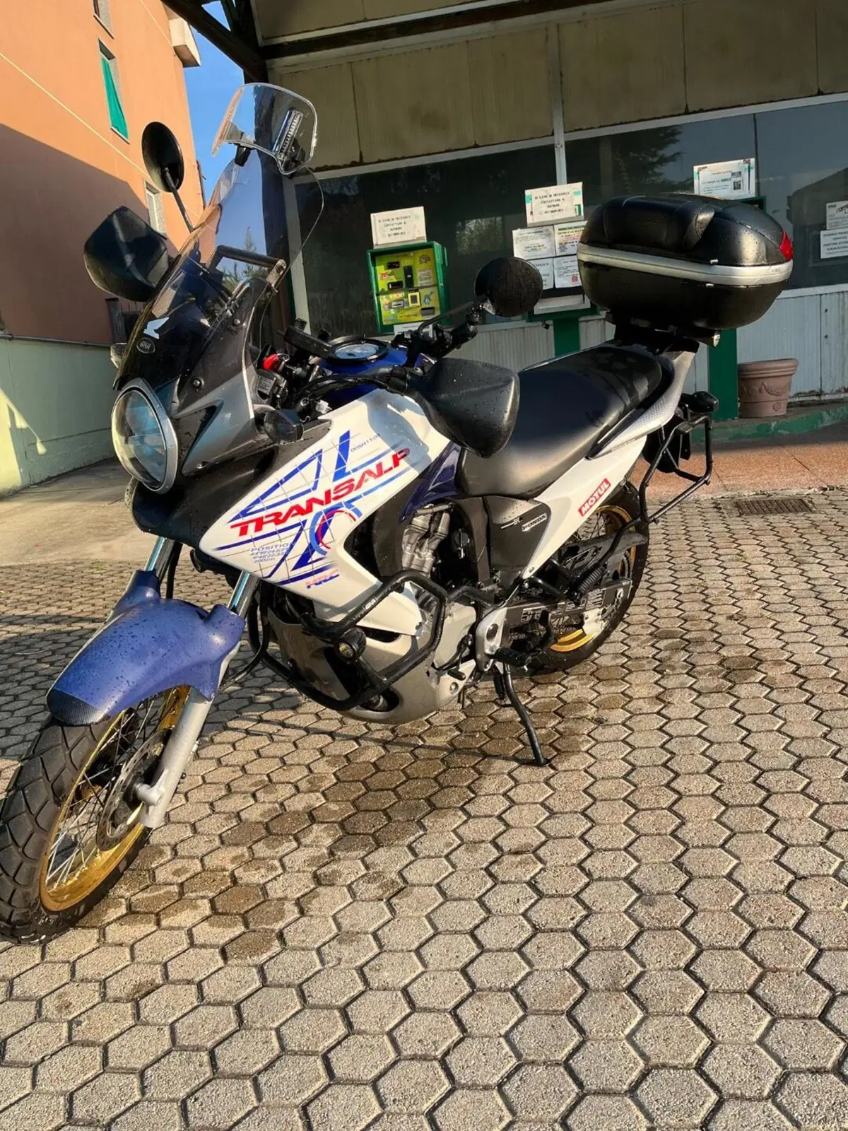 Honda Transalp XL 700 V (2007 - 2013) (11)