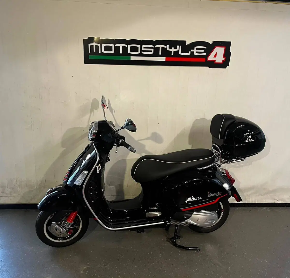 Vespa GTS 300 Super Hpe (2021 - 22) (2)