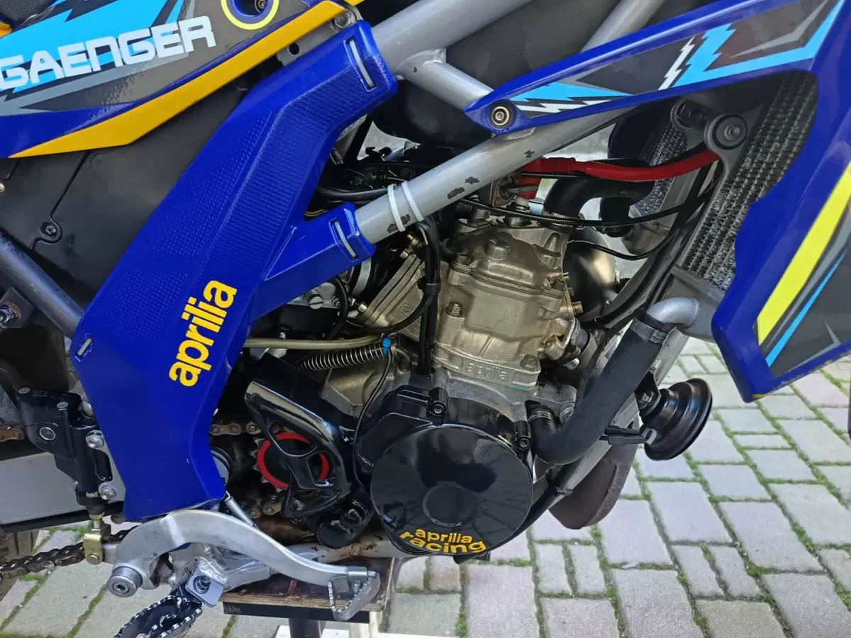 Aprilia MX 125 (2003 - 08) (2)