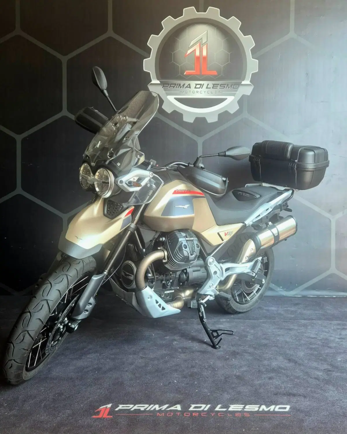 Moto Guzzi V85 TT Travel (2024 - 26) (7)