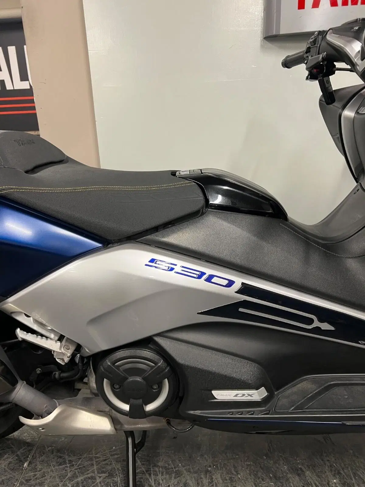 Yamaha T-Max 530 DX (2017 - 19) (6)
