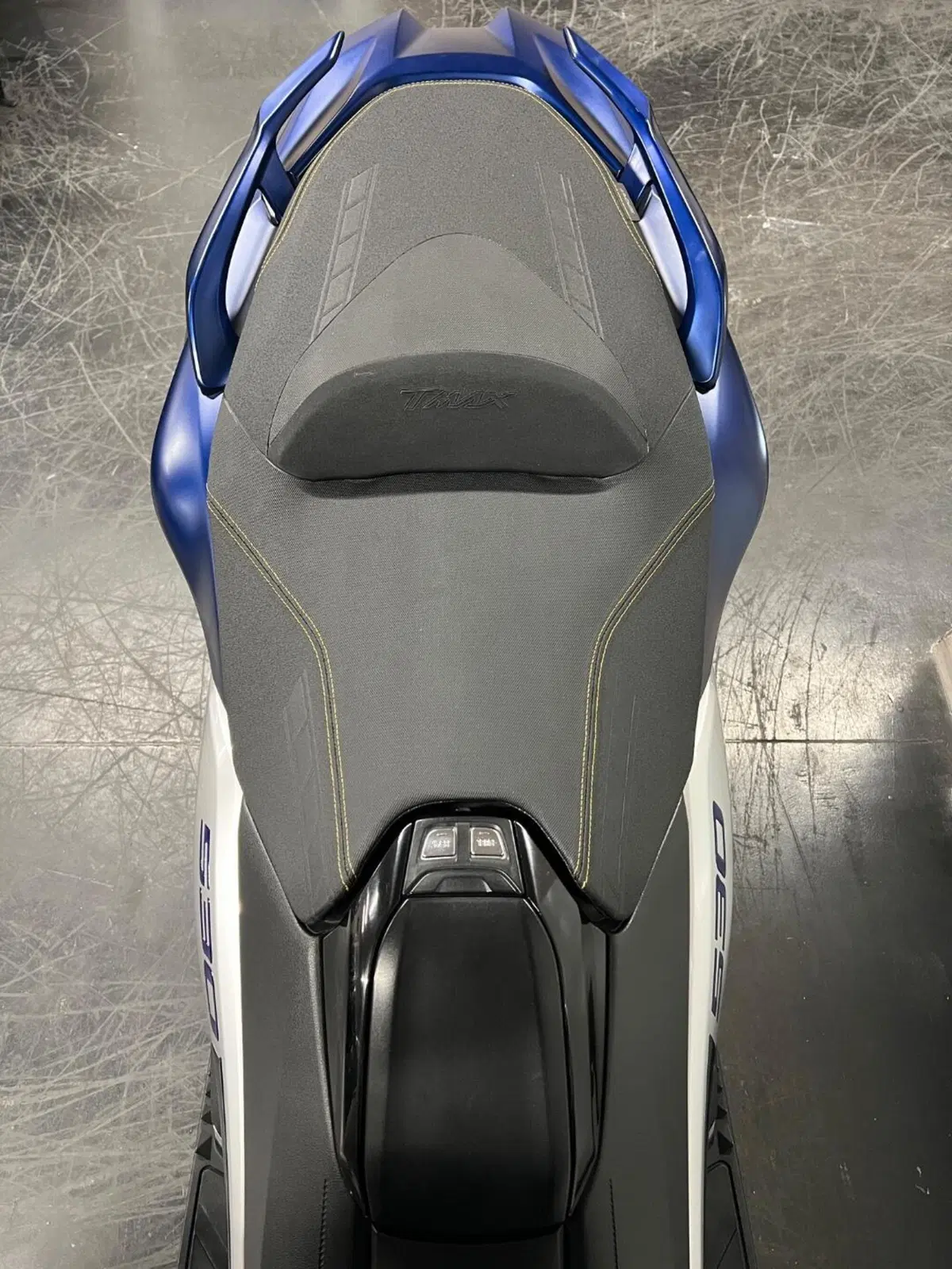 Yamaha T-Max 530 DX (2017 - 19) (8)