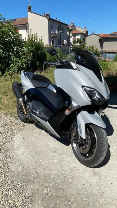 Yamaha T-Max 530 (2017 - 19) usata