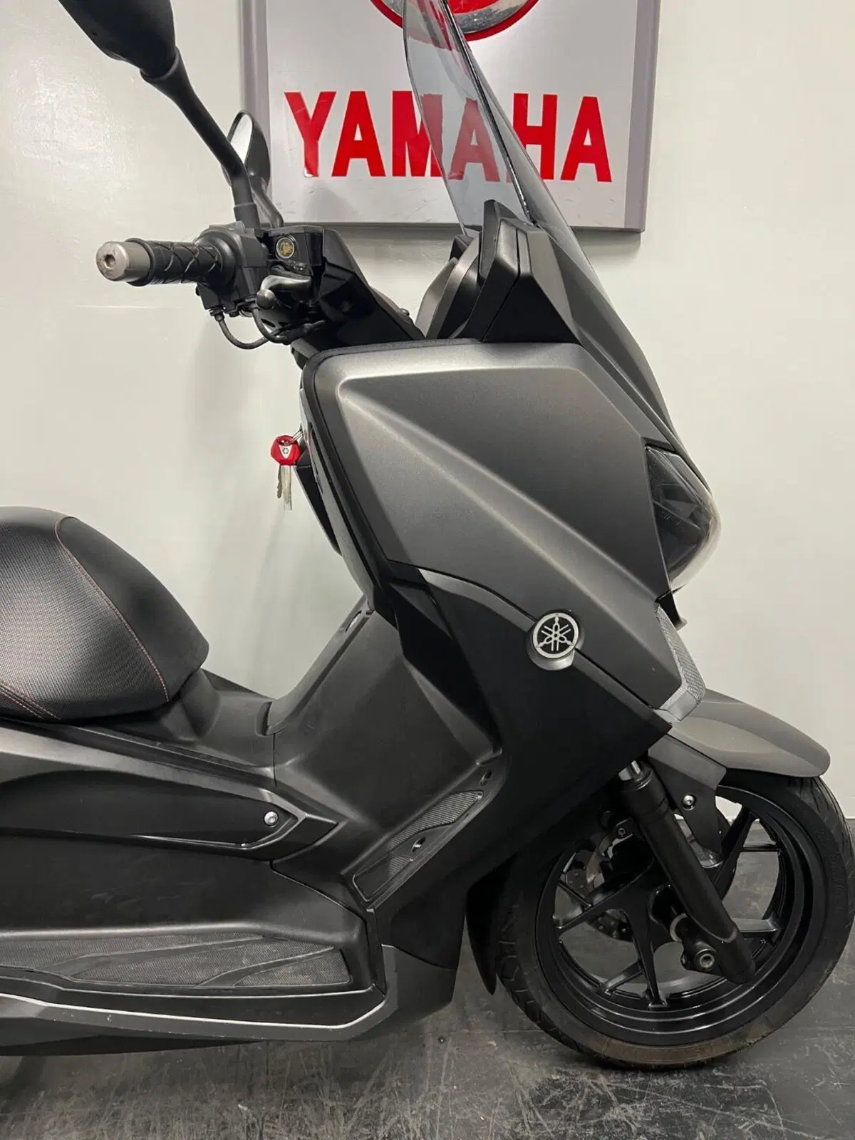 Yamaha X-Max 250 (2014 - 16) (6)