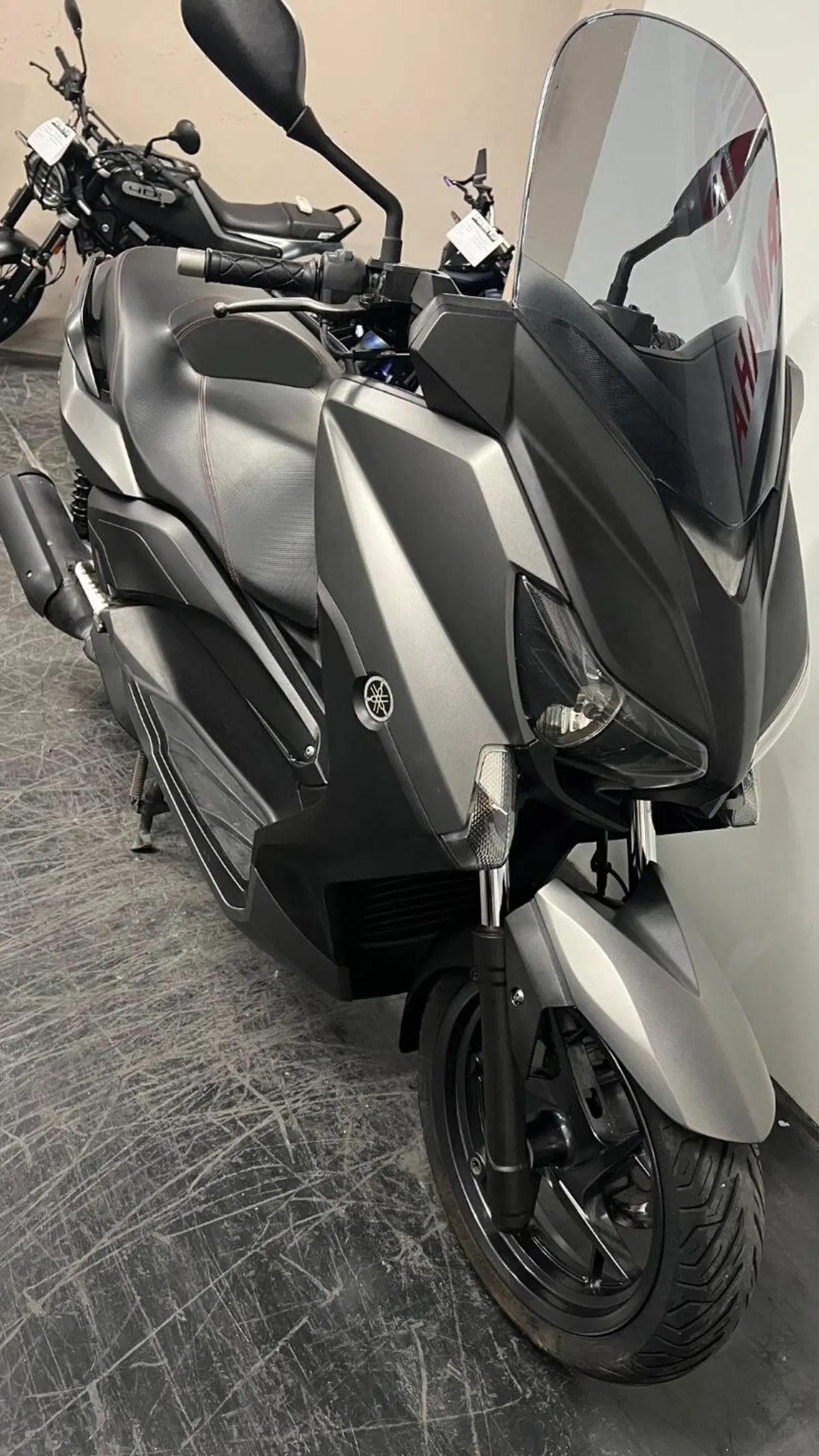 Yamaha X-Max 250 (2014 - 16) (10)