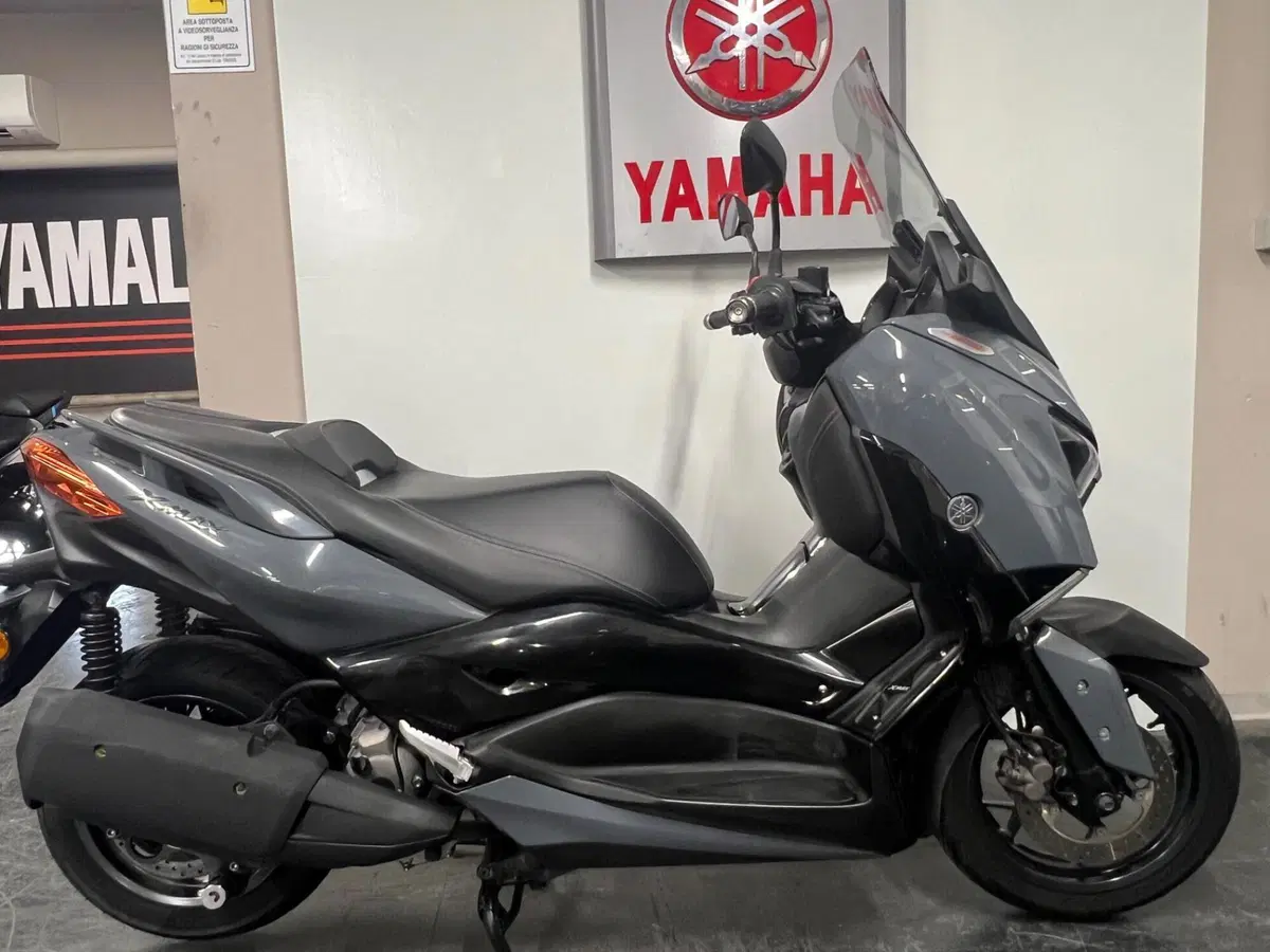 Yamaha X-Max 300 Tech Max (2021 - 24)