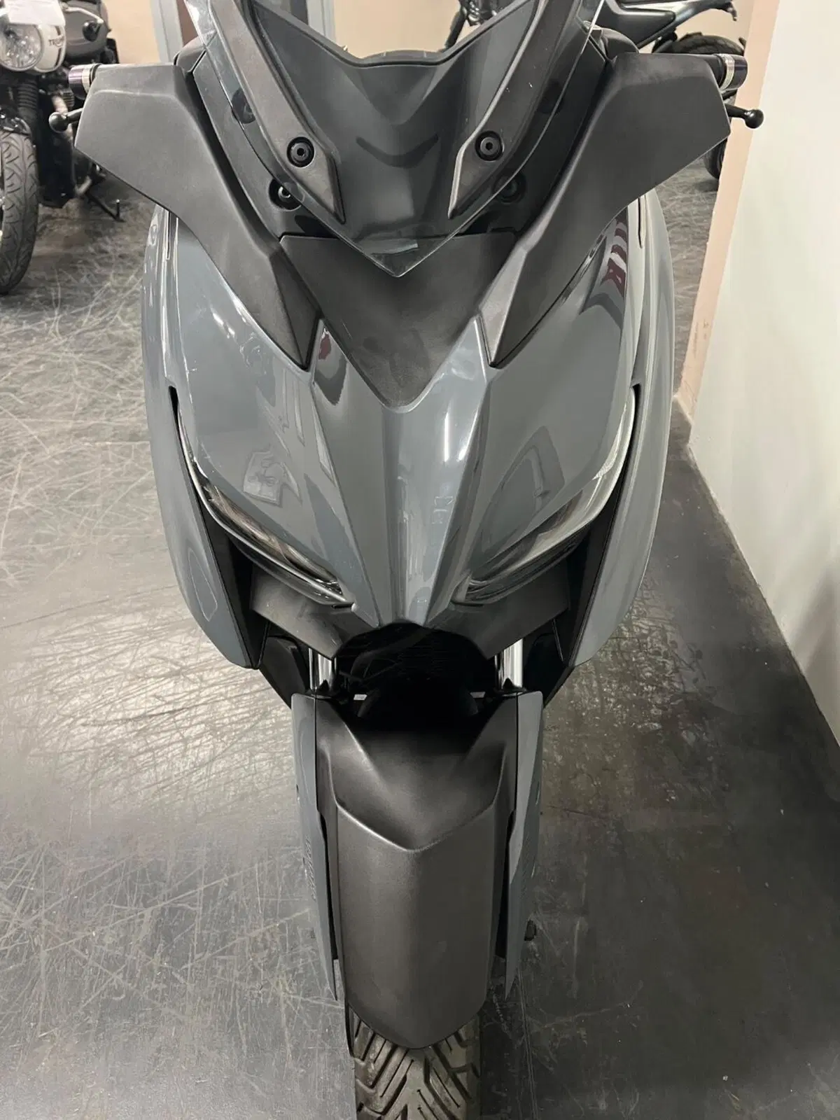 Yamaha X-Max 300 Tech Max (2021 - 24) (3)