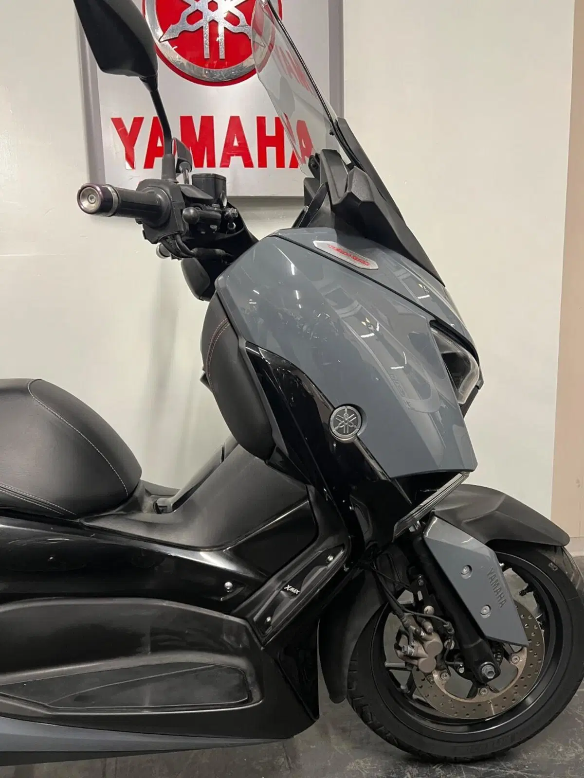 Yamaha X-Max 300 Tech Max (2021 - 24) (6)
