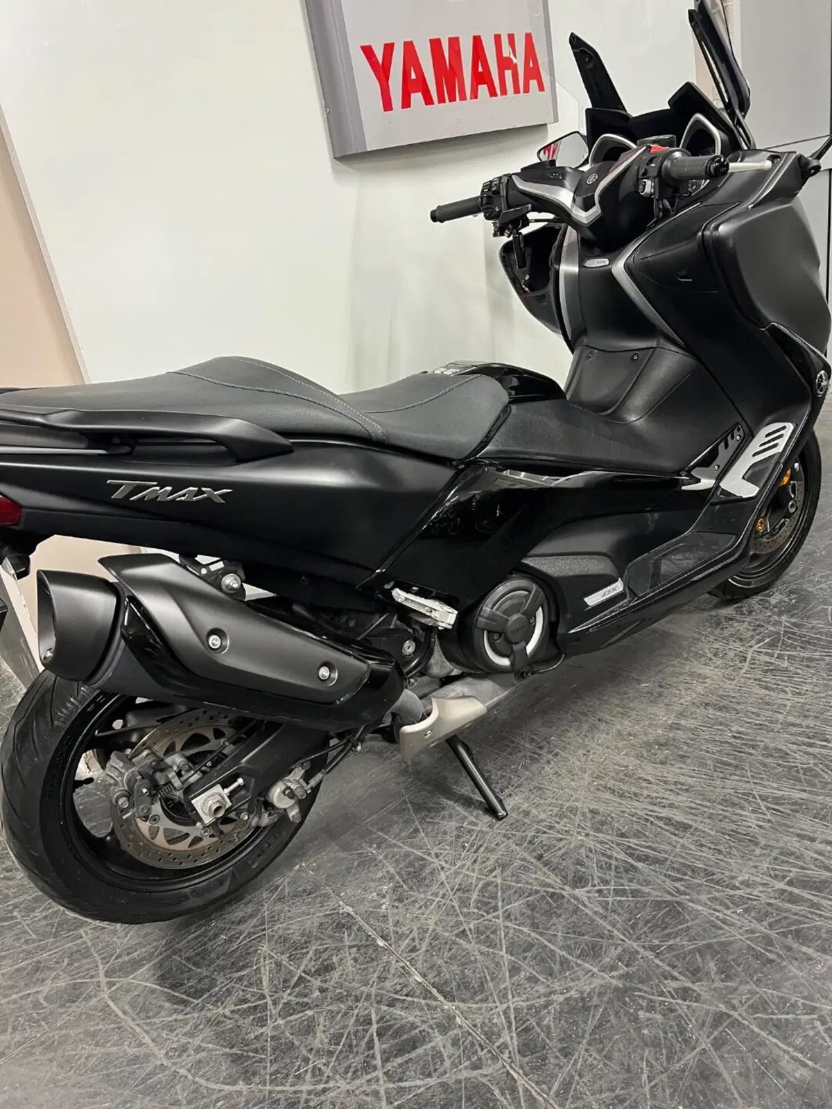 Yamaha T-Max 530 DX (2017 - 19) (4)