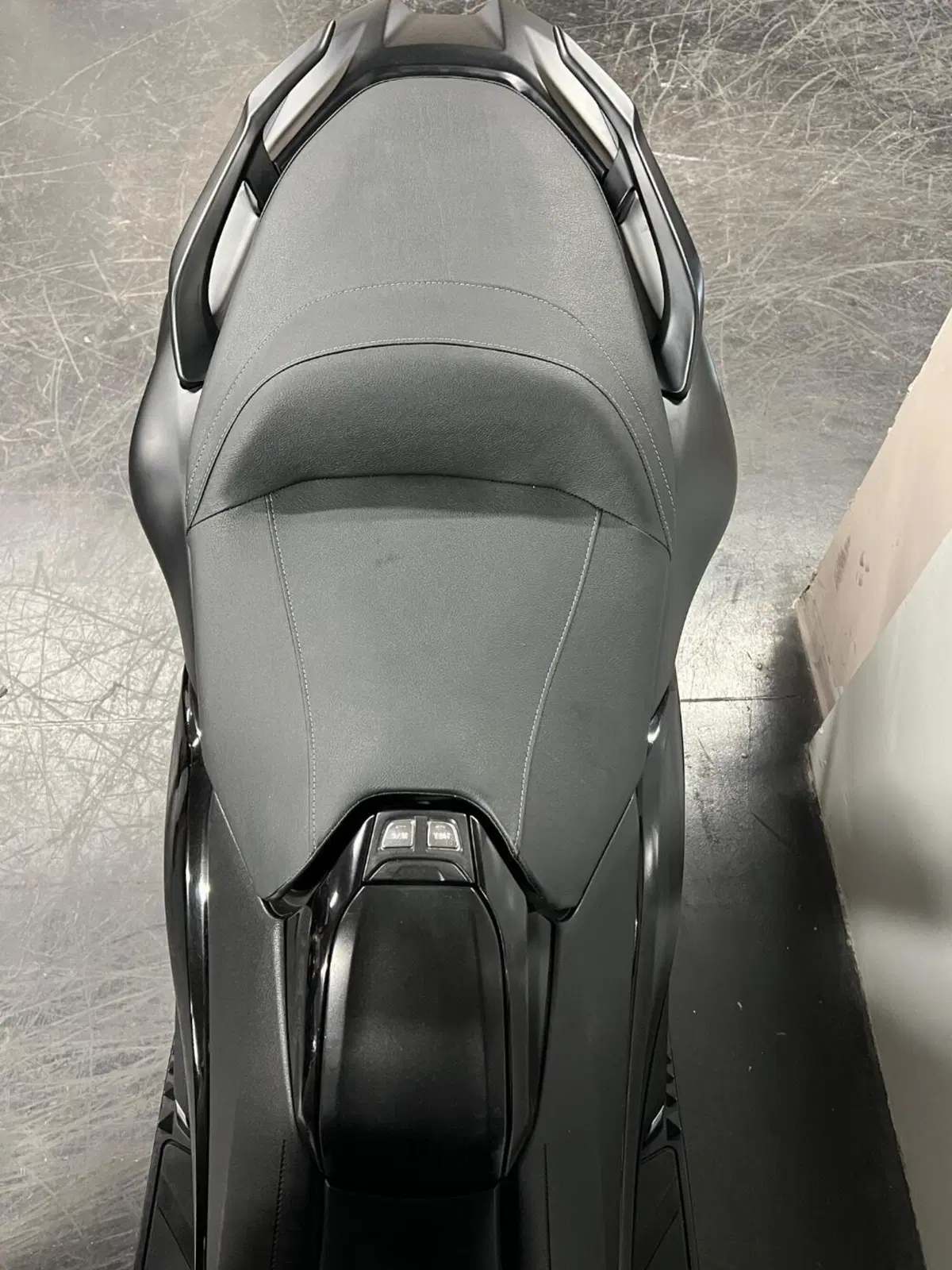 Yamaha T-Max 530 DX (2017 - 19) (7)