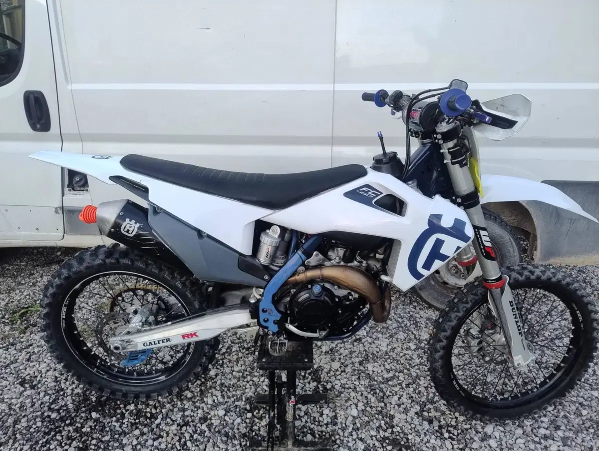 Husqvarna FC 450 (2020) (2)