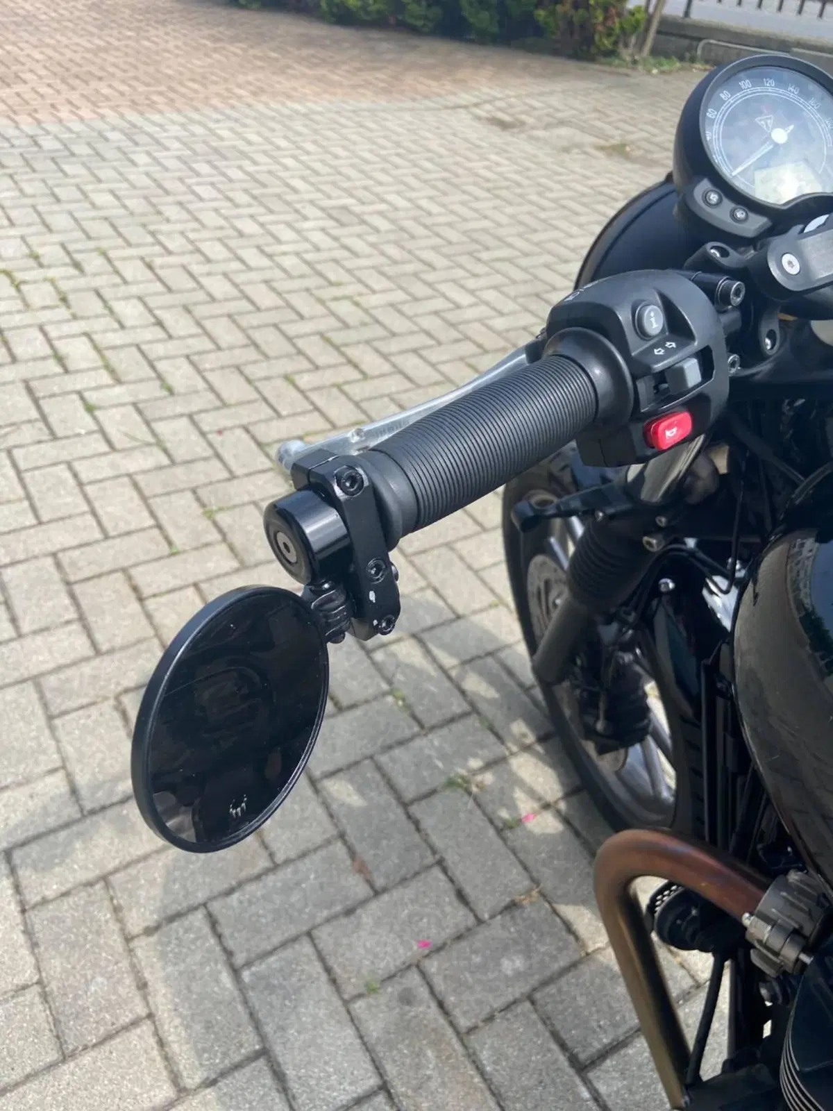 Triumph Street Twin 900 (2017 - 18) (2)