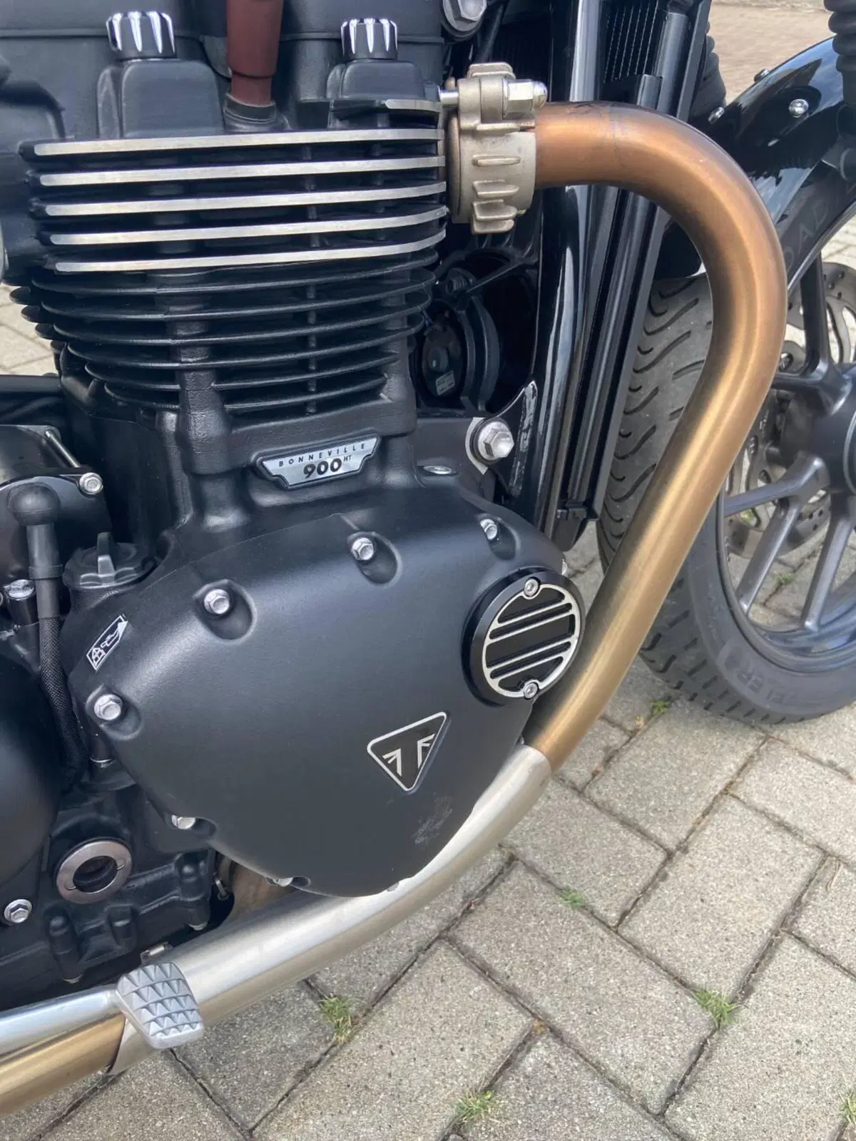 Triumph Street Twin 900 (2017 - 18) (5)