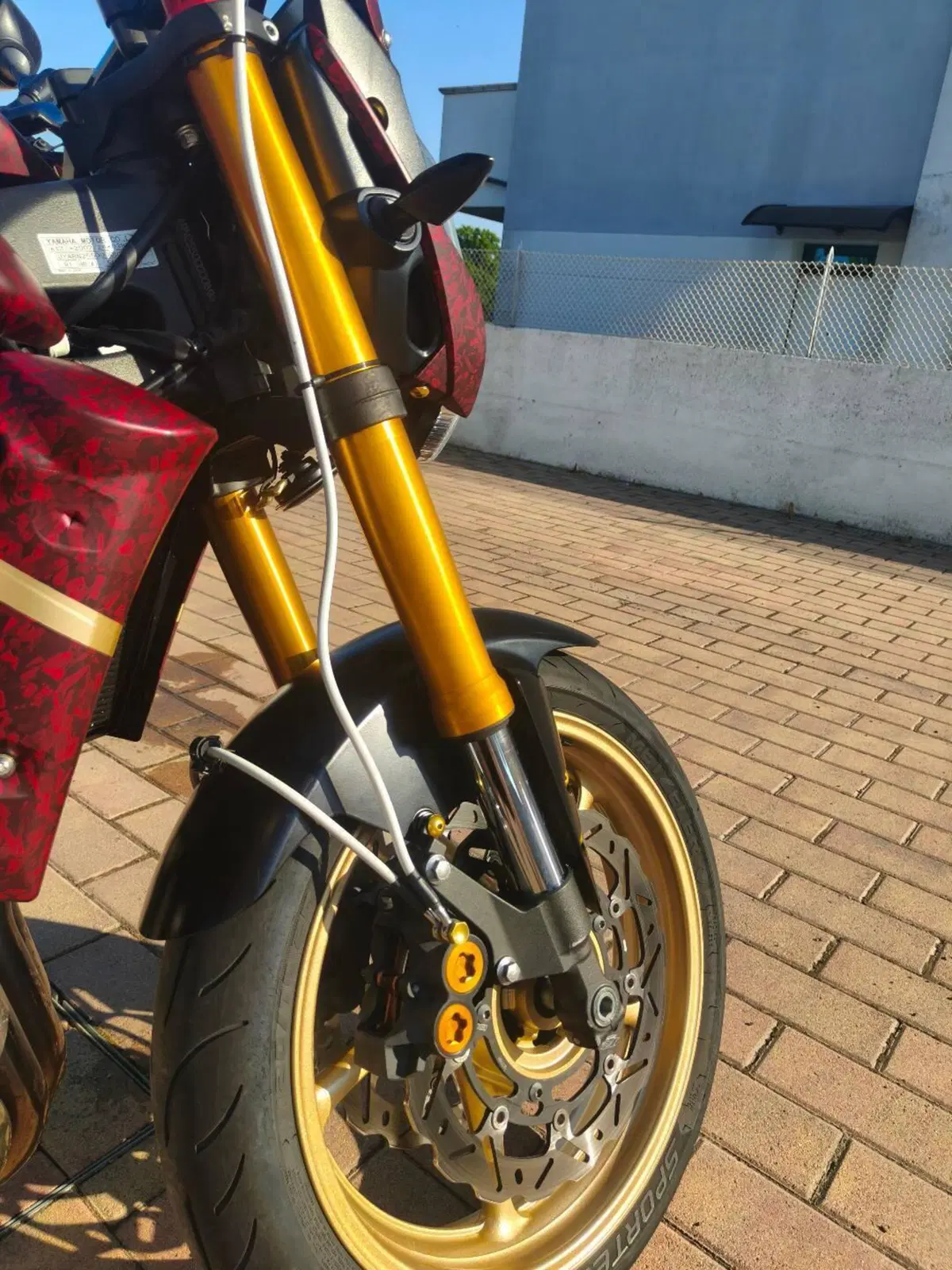 Yamaha FZ8 (2010 - 12) (4)