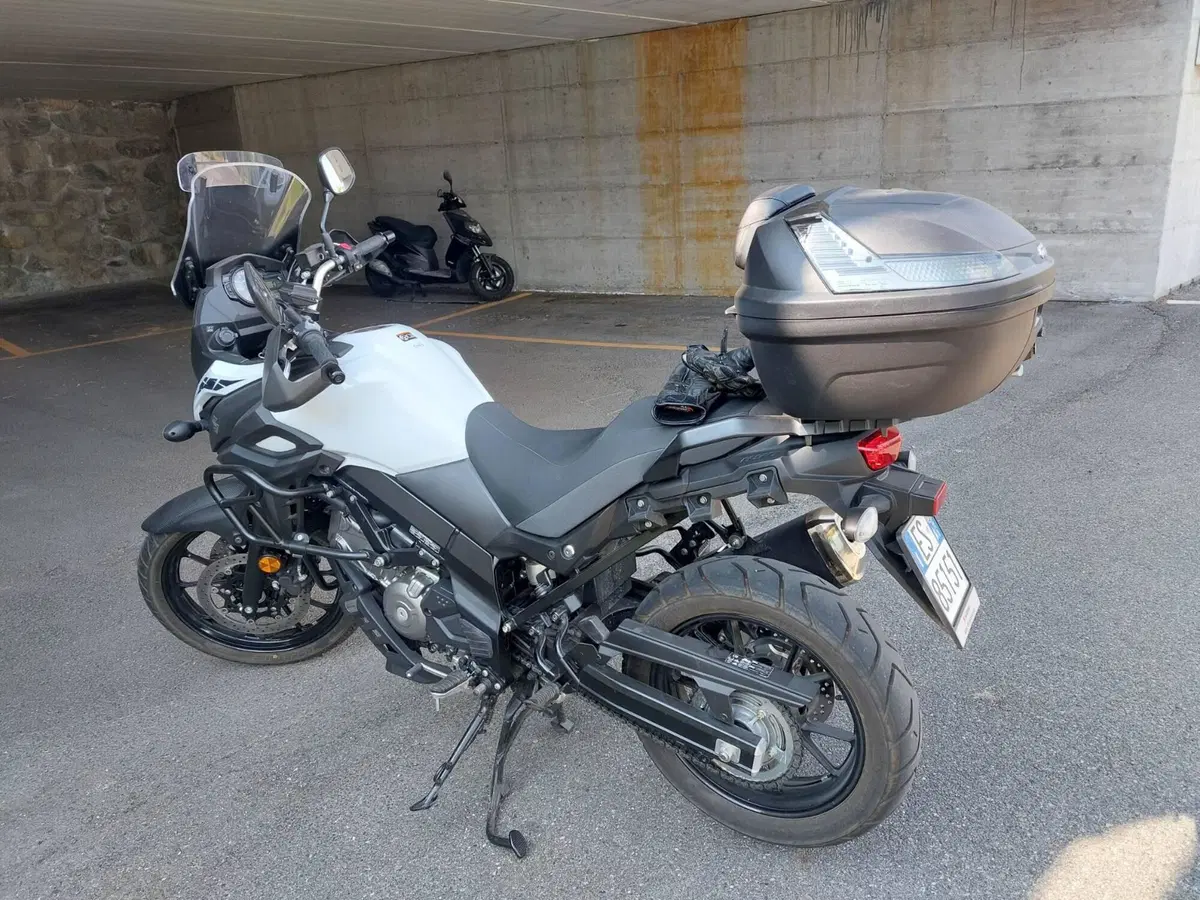 Suzuki V-Strom 650 Explorer (2023 - 25) (4)