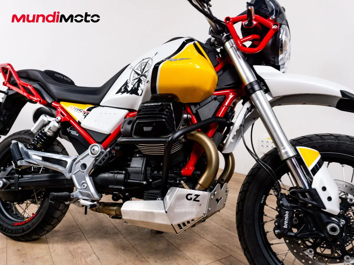 Moto Guzzi V85 TT Evocative Graphics (2019 - 20) (5)