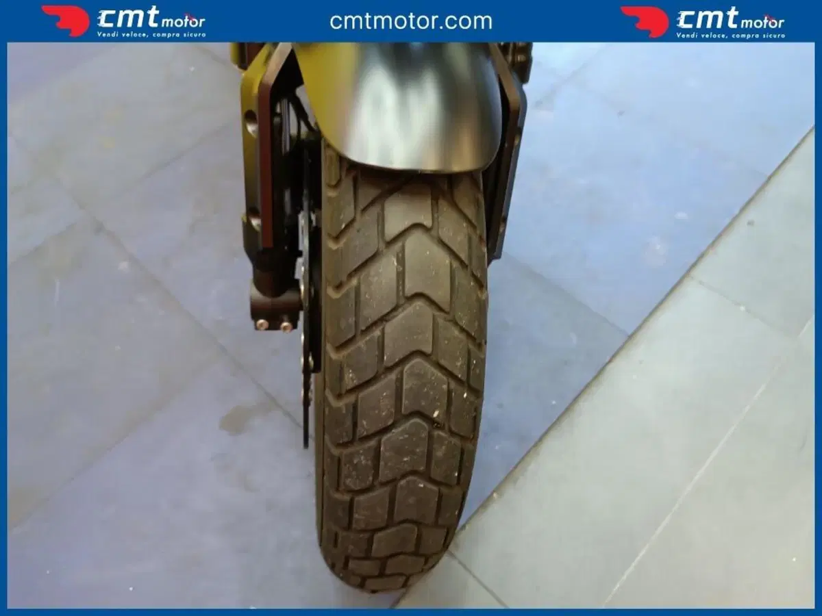Brixton Motorcycles Crossfire 500 X (2021 - 26) (11)