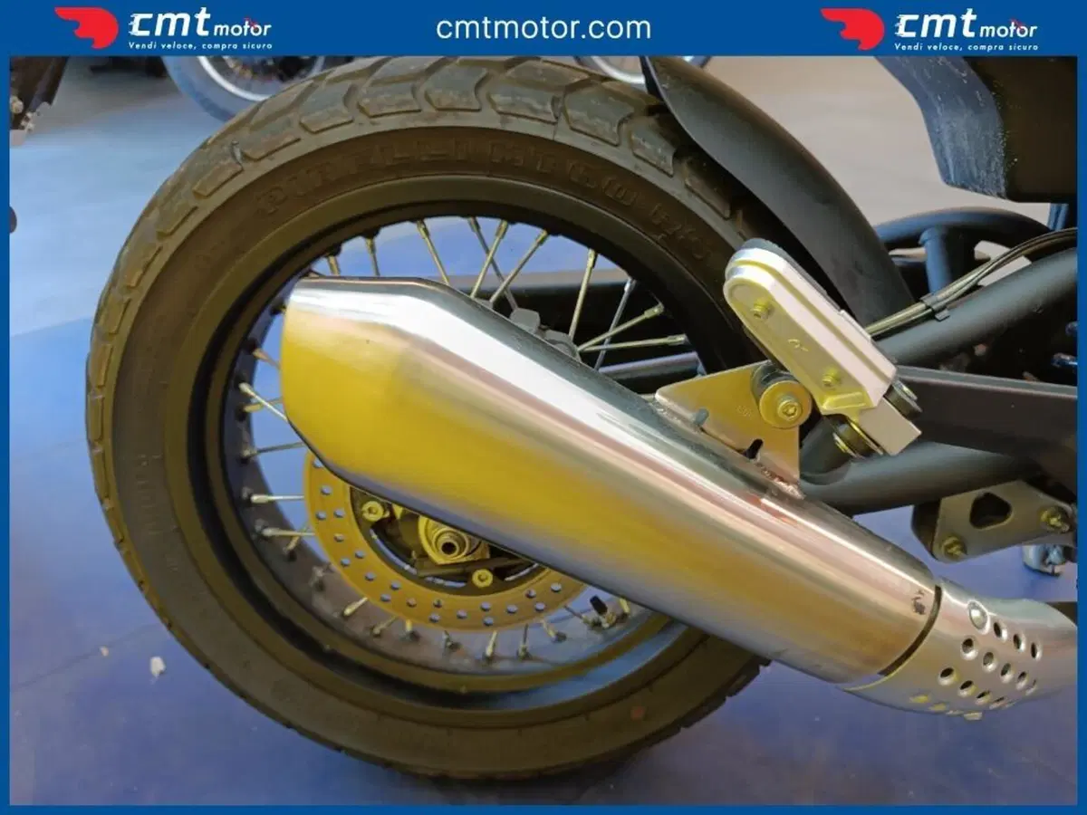 Brixton Motorcycles Crossfire 500 X (2021 - 26) (12)
