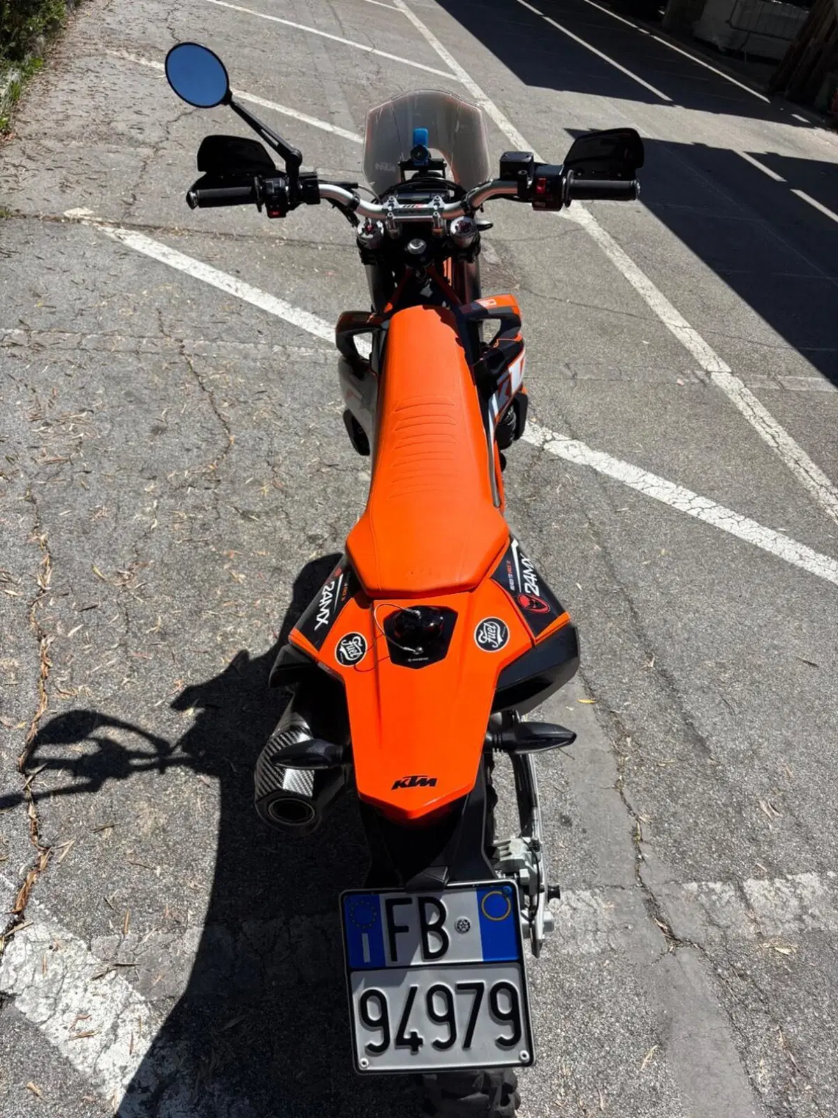 KTM 690 Enduro R (2022 - 25) (3)