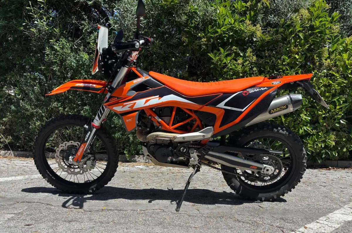 KTM 690 Enduro R (2022 - 25) (4)