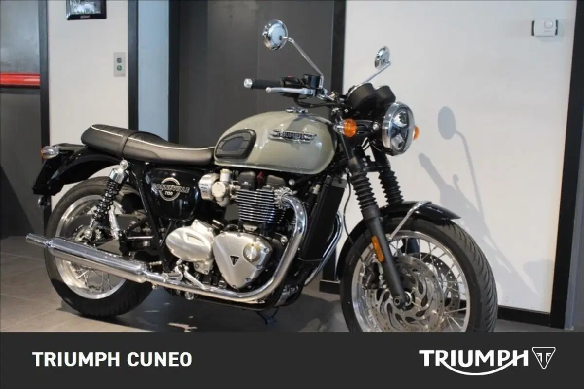 Triumph Bonneville T120 (2026) (2)