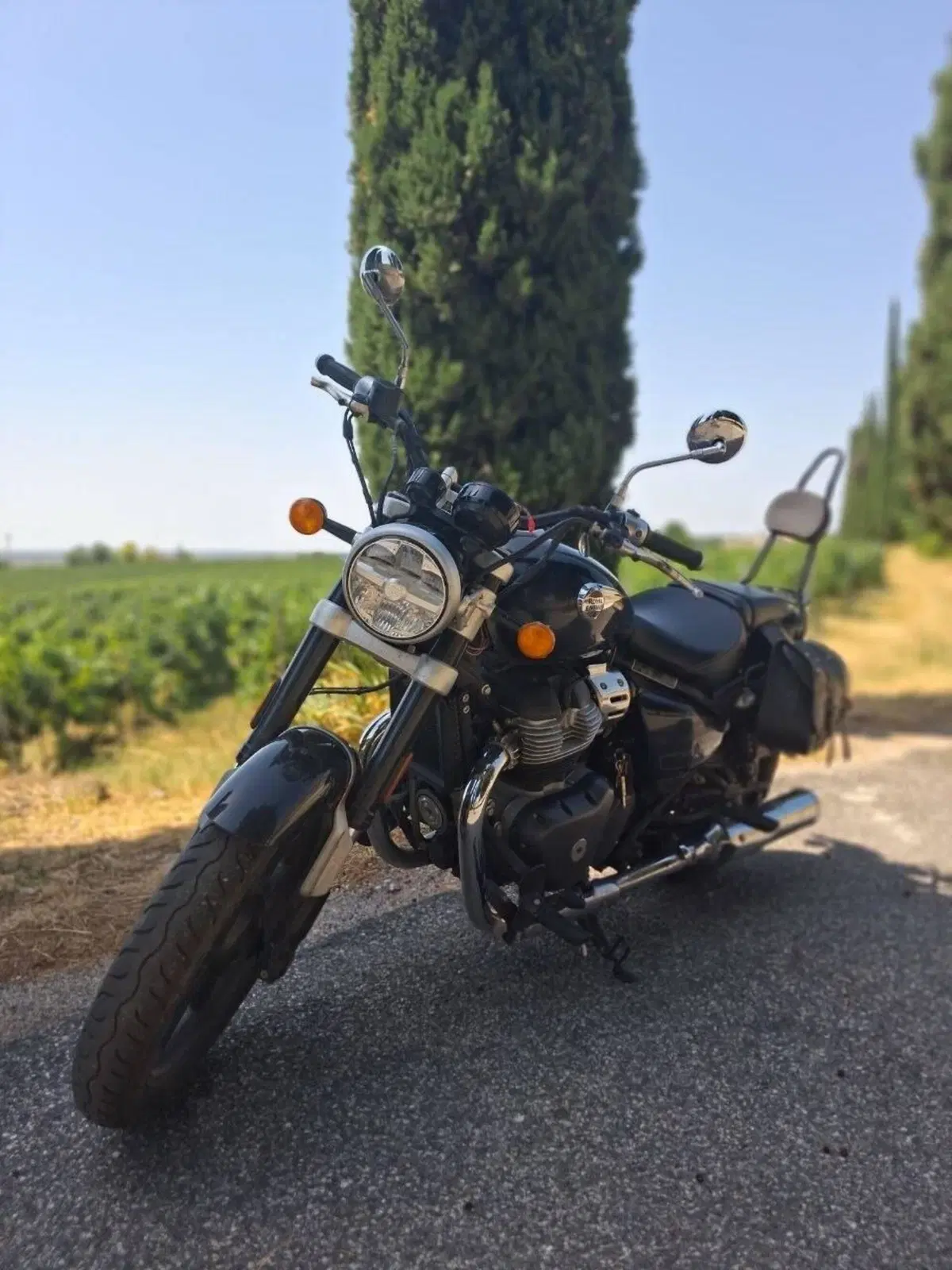 Royal Enfield Super Meteor 650 (2023 - 26) (3)