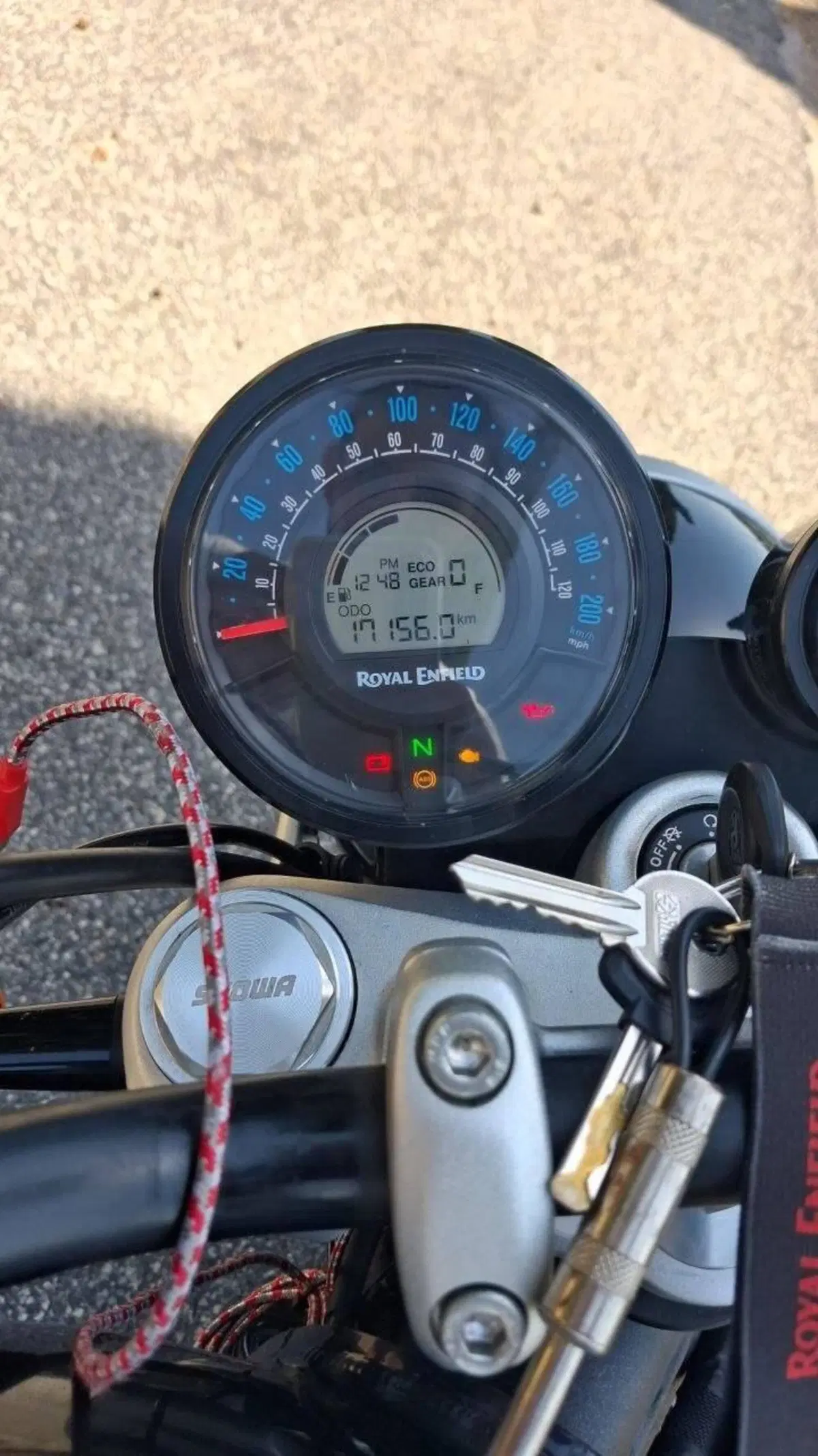 Royal Enfield Super Meteor 650 (2023 - 26) (5)