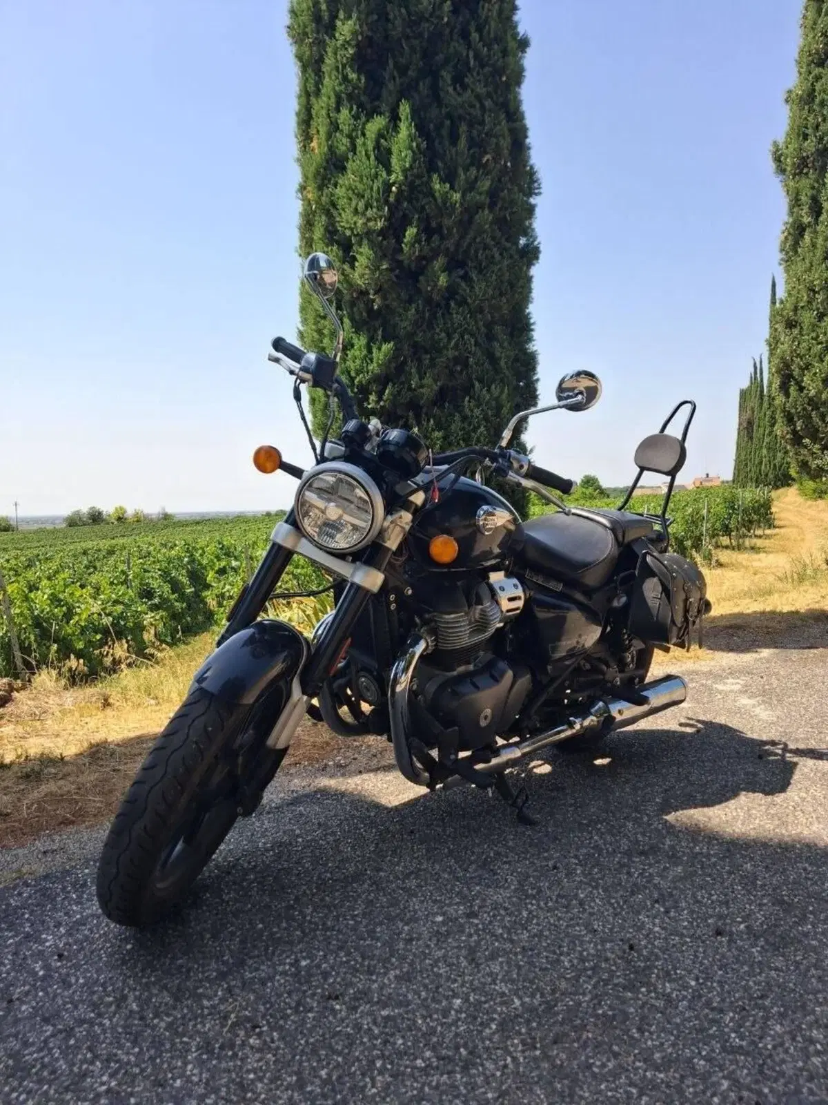 Royal Enfield Super Meteor 650 (2023 - 26) (6)