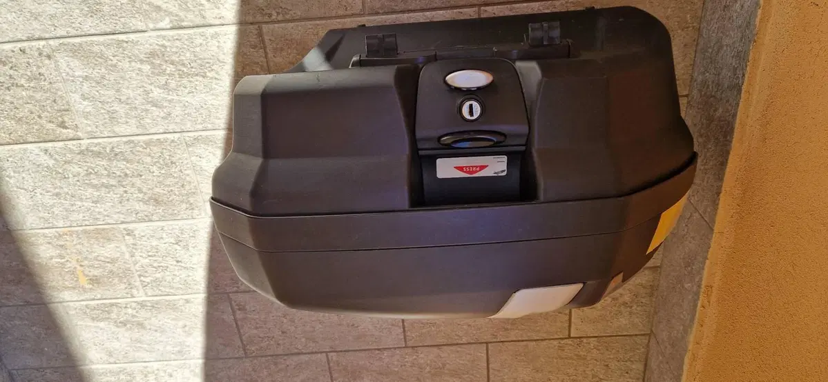 Borse laterali Honda NC 750X 2024 Givi (4)