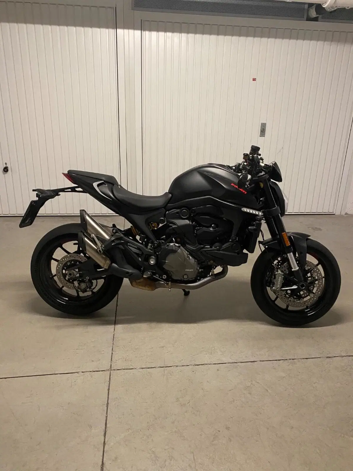 Ducati Monster 937 + (2021 - 25)