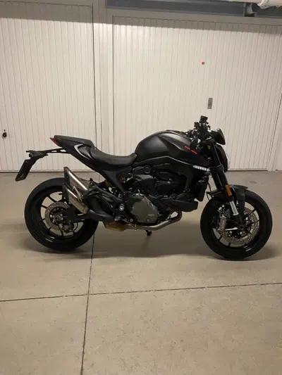 Ducati Monster 937 + (2021 - 25) usata