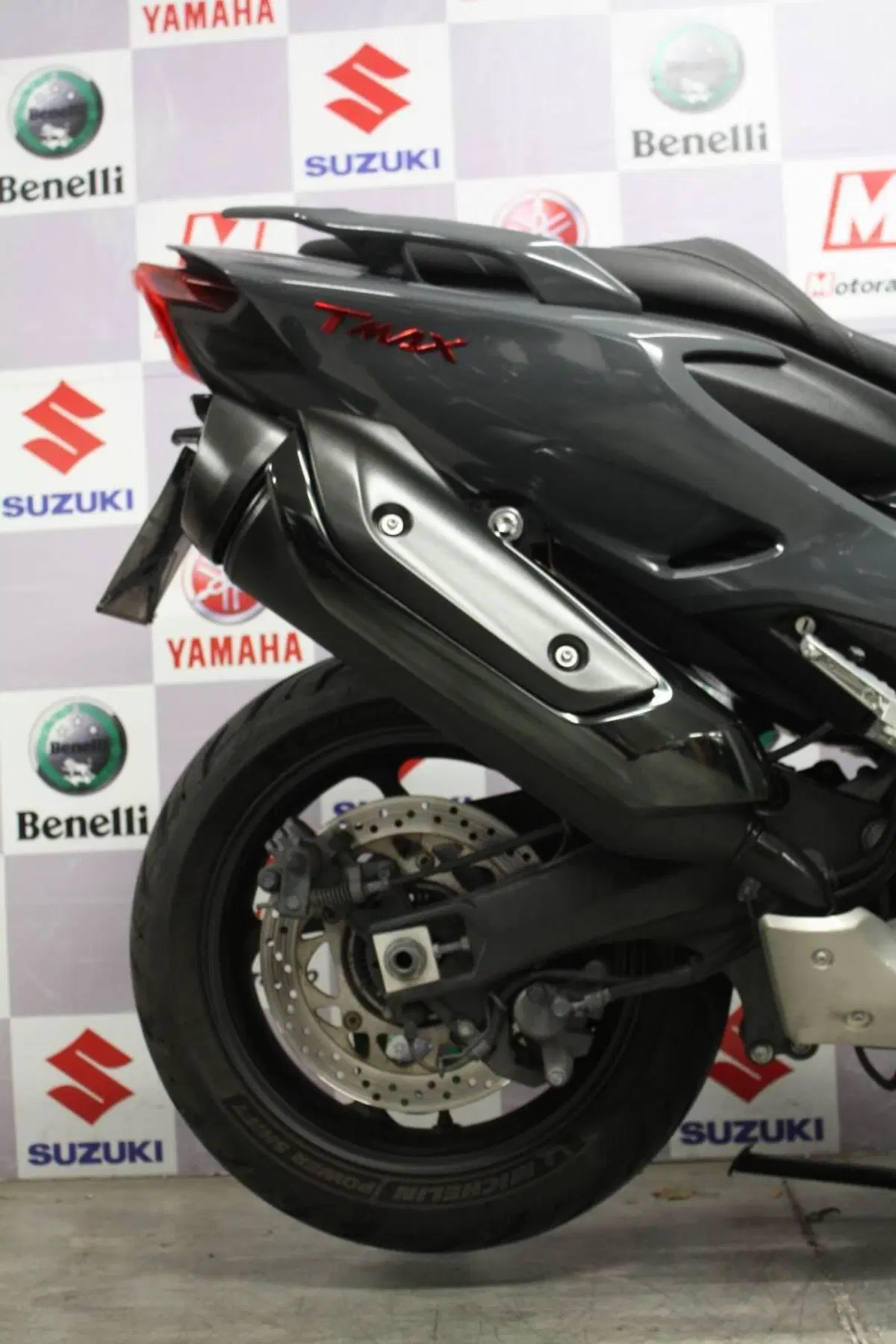 Yamaha T-Max 560 Tech Max (2020) (4)