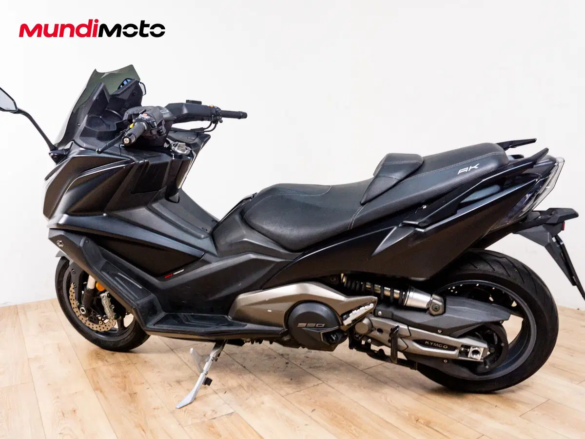 Kymco AK 550 ETS (2021 - 26) (7)